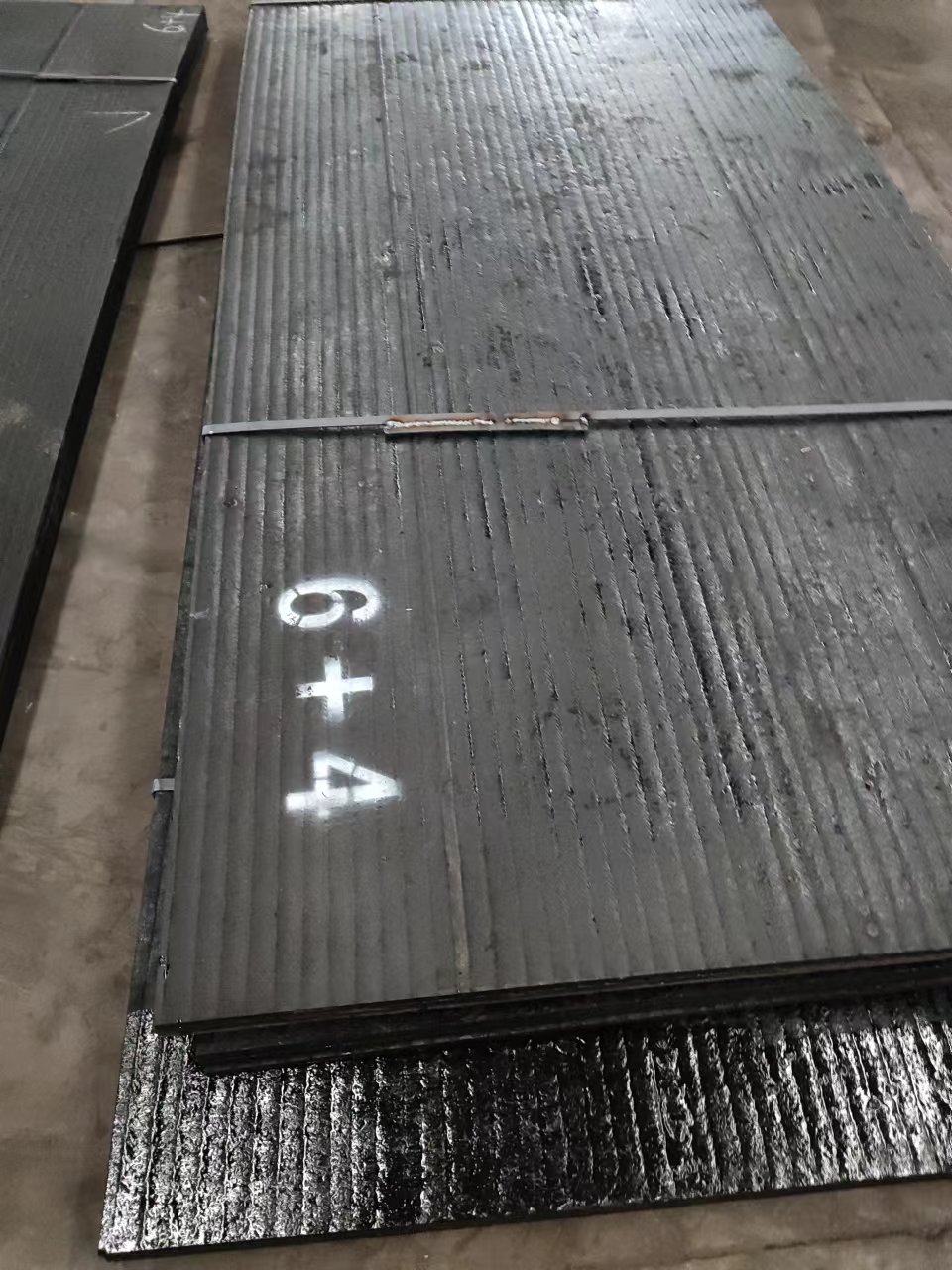 云南6+4高硬度钢板